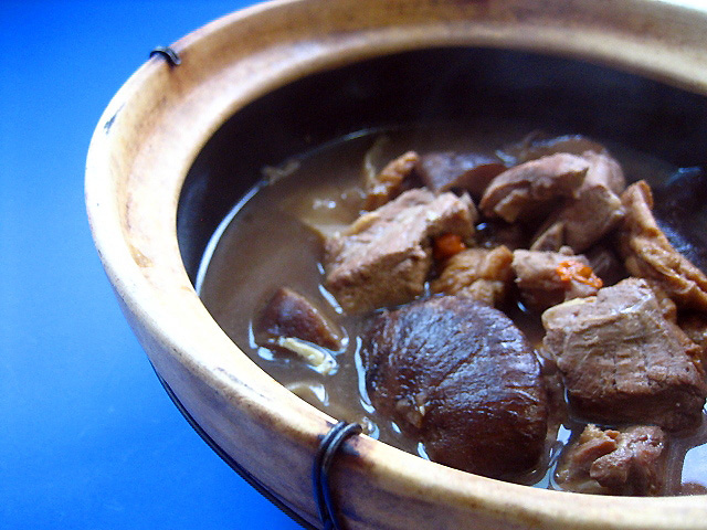 Clay cookpot pork recipe