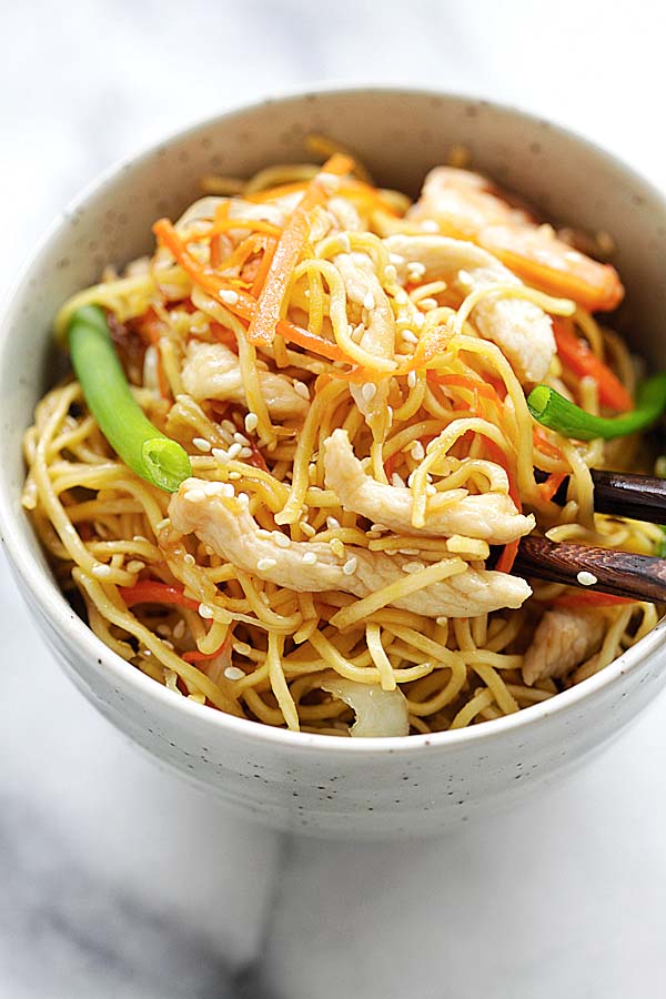 easy-chow-mein-recipe-better-than-takeout-rasa-malaysia