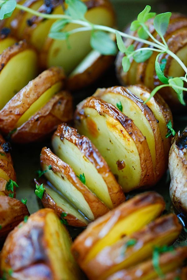 Quick and easy Garlic Herb hasselback Potatoes recipe.