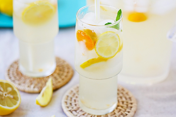 Coconut Water Lemonade - amazing and refreshing lemonade made with coconut water and fresh lemon juice. The best lemonade recipe ever! | rasamalaysia.com