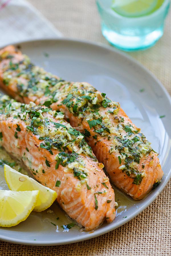 Easy and delicious oven roasted salmon in a plate.