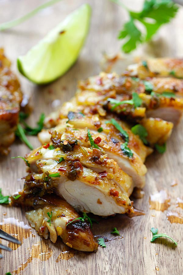 Cilantro Lime Chicken - juicy Mexican-inspired chicken marinated with cilantro, lime & garlic. Pan-fry, bake or grill with this recipe | rasamalaysia.com