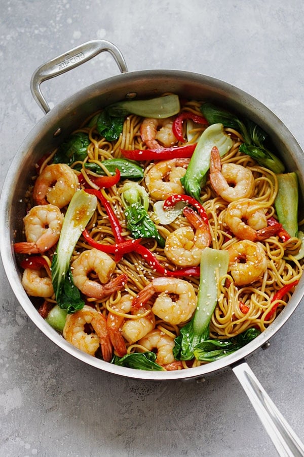 Shrimp Lo Mein | Easy Delicious Recipes