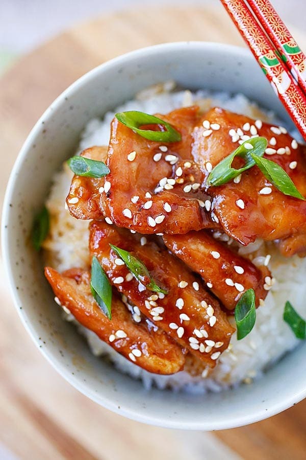 Teriyaki chicken bowl with chicken thighs and teriyaki chicken sauce, ready to serve.