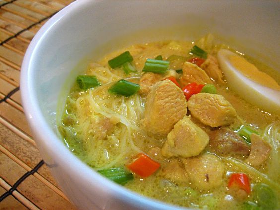 Indonesian Soto Ayam (Chicken Noodle Soup) - Rasa Malaysia