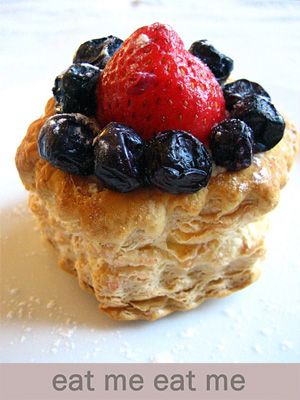 Strawberry and Blueberry Tarts Recipe - A package of Pepperidge Farm Puff Pastry Shells, frozen strawberry and blueberry, eggs, milk, sugar. | rasamalaysia.com