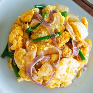 Shrimp omelet with onion