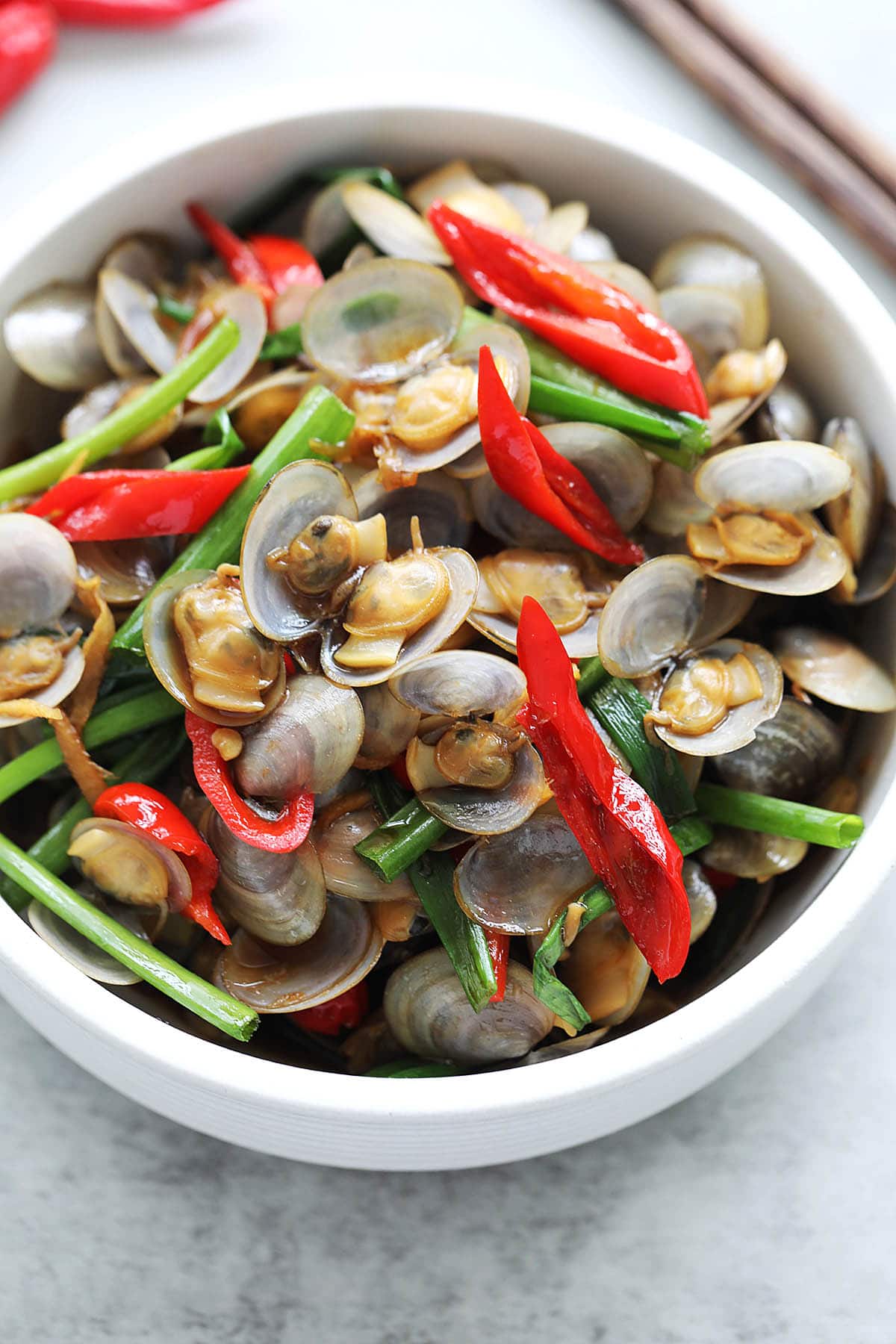 Lala clams cooked with soy sauce. 