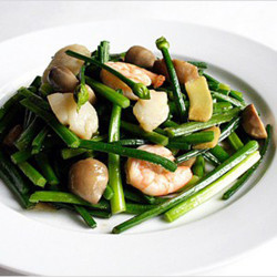 Stir-fried Chive Buds