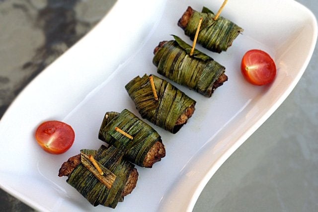 Pandan Chicken Recipe - Fried chicken wrapped with screwpine leaves. Screwpine leaves or pandan leaves are commonly used in Malaysia to infuse the food or desserts with the sweet and fragrant aroma. | rasamalaysia.com