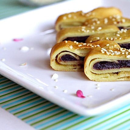 Red Bean Paste Pancakes - Rasa Malaysia