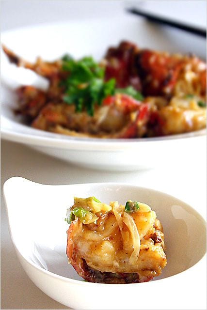 Lobster Recipe: Stir-fried Lobster with Butter and Cheese (芝士牛油焗龙虾) - Words just fail me when it comes to describing the taste of this dish; I will leave the recipe to you so you can experience it for yourself. | rasamalaysia.com