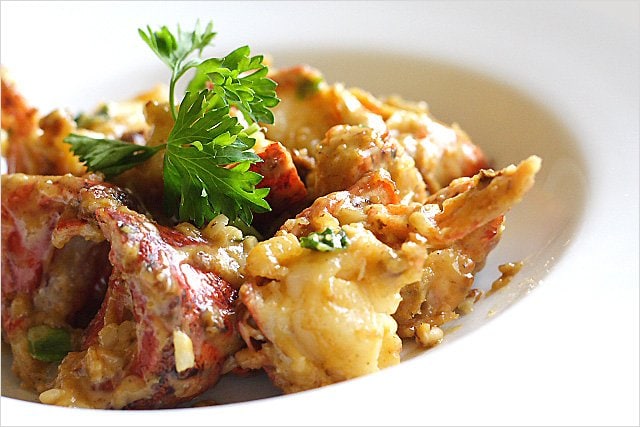 Lobster Recipe: Stir-fried Lobster with Butter and Cheese (芝士牛油焗龙虾) - Words just fail me when it comes to describing the taste of this dish; I will leave the recipe to you so you can experience it for yourself. | rasamalaysia.com