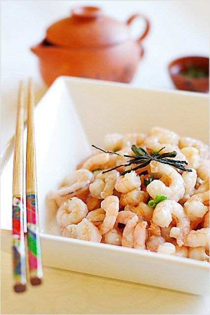 Dragon Well Tea Shrimp. Infused with the aromatic and highly priced–and valued–Longjing tea, this dish pleases one’s palate with the lingering fragrance of the tea and the crunchy texture of the shrimp | rasamalaysia.com