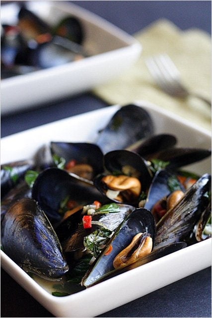 Steamed Mussels with Lemongrass Thai Basil Chilies and Coconut Juice