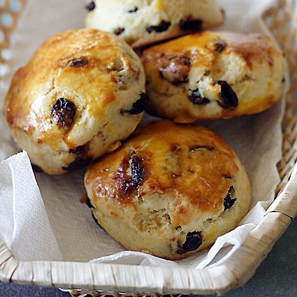 Raisin Scones