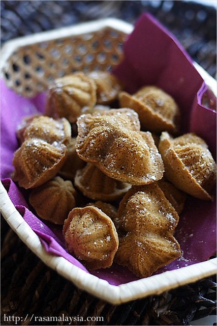 Kuih Bahulu  Easy Delicious Recipes