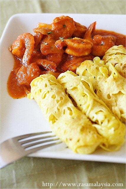 Sambal Udang (Prawn Sambal) with Roti Jala recipe - Prawn sambal is my most requested dish and quite delicious when served with lacy pancakes, called roti jala. | rasamalaysia.com