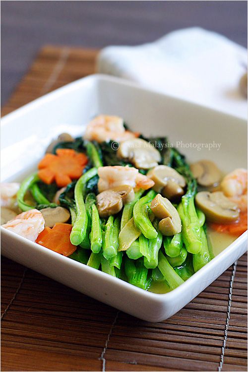 In Chinese or Cantonese restaurants, Chinese vegetables (choy sum) are often served two ways: brown sauce or white sauce--a recipe I am sharing with you today. | rasamalaysia.com