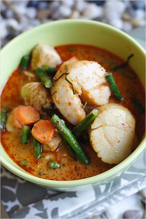 Red curry in a bowl, ready to serve.