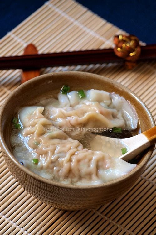 Learn how to make sui kow (Chinese dumplings) with this easy step-by-step sui kow (dumplings) recipe. Authentic sui kow recipe that is sure to please. | rasamalaysia.com