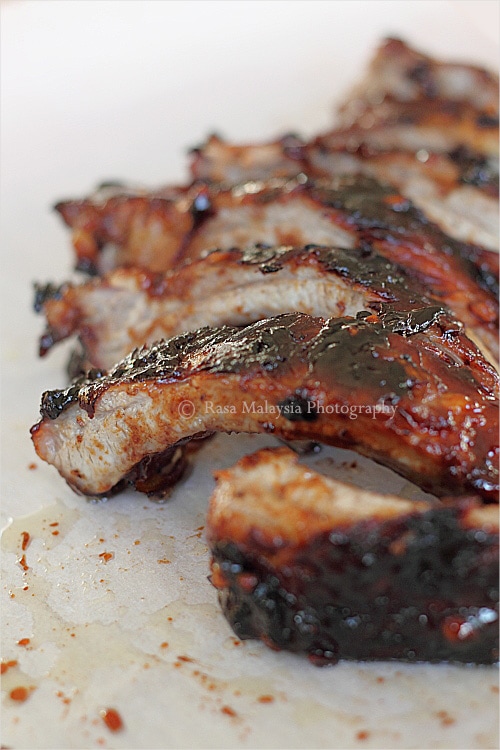 A perfect balance of saltiness plus a touch of Chinese 5-spice powder, char siu sauce marries well with chinese bbq baby back ribs | rasamalaysia.com