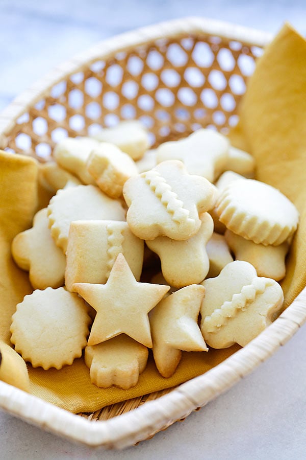 Butter cookies in a basket, ready to eat.