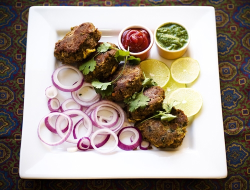 Lamb Kabab Recipe (Shammi Kabab): The mixture is elevated with warmth of spices like cinnamon, cardamom and cloves, stuffed with onion and coriander, rolled into thickish patties, dipped in egg and fried in ghee (clarified butter) to create a meal that is exquisite, both on your dish and to your palette. | rasamalaysia.com