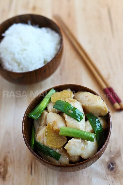 A quick and easy ginger and scallion fish recipe with fish fillet, ginger, and scallions. Ginger and scallion fish is a delicious and easy Chinese recipe. | rasamalaysia.com