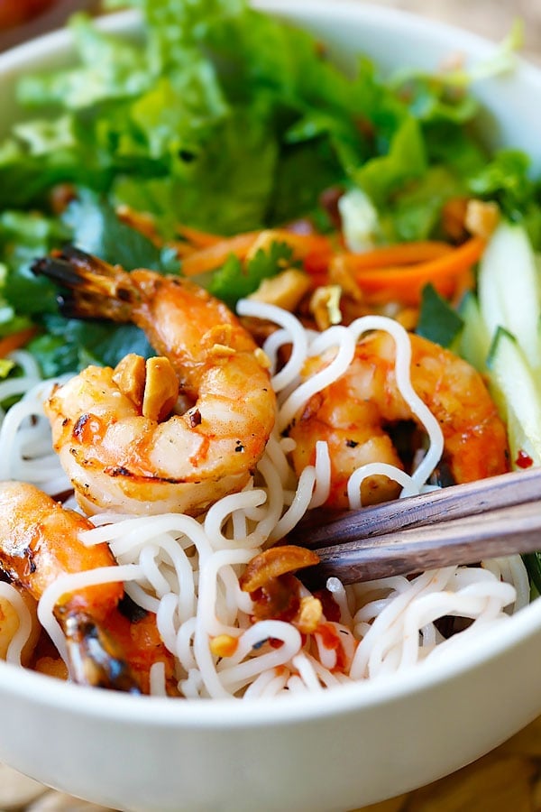 Vietnamese BBQ Shrimp Vermicelli or Bun Tom Heo Nuong is a delicious and healthy noodle dish with shrimp and lots of vegetables, served with a sauce | rasamalaysia.com