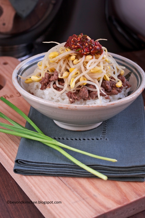 Bean Sprout Beef Rice Bowl recipe - seasoned ground beef, bean sprouts, rice, chive dressing. | rasamalaysia.com