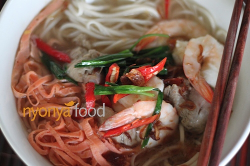 Nyonya Lam Mee Recipe | Easy Asian Recipes | rasamalaysia.com