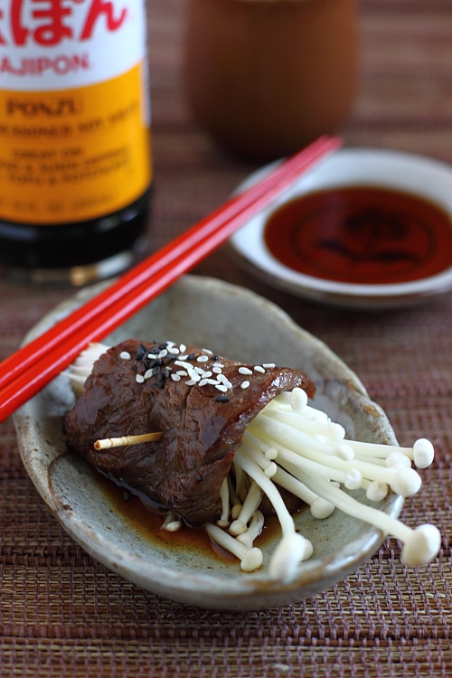 Easy Japanese beef rolls recipe with ponzu sauce. Made with Mizkan HONTERI Mirin and AJIPON Ponzu. | rasamalaysia.com