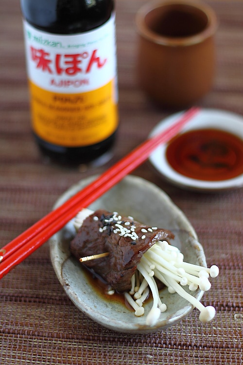 Easy Japanese beef rolls recipe with ponzu sauce. Made with Mizkan HONTERI Mirin and AJIPON Ponzu. | rasamalaysia.com