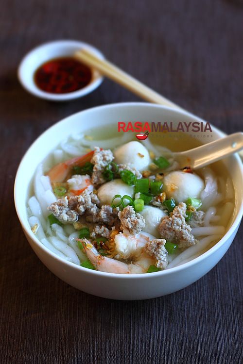  Risnudelsoppa (Bee Thai Bak) recept - Jag är personligen ett stort fan av Bee Thai Bak, som är QQ (fjädrande) och lätt att äta (inte mycket tugga behövs!). | rasamalaysia.com