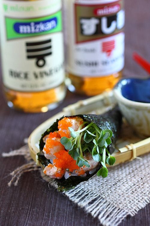 Hand roll is a popular sushi. Learn how to make hand roll with this easy hand roll recipe using Mizkan sushi seasoning and rice vinegar. | rasamalaysia.com