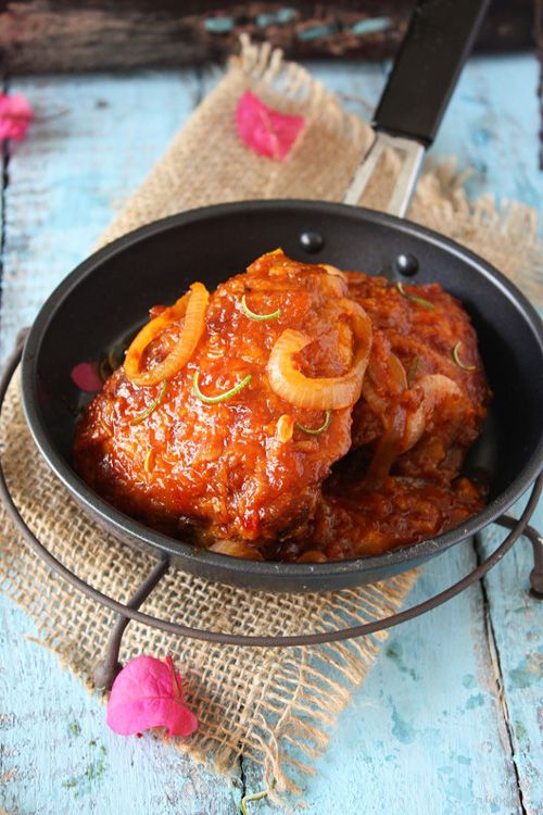 Spicy Honey Chicken recipe - This is the Malay version of a Chinese sweet and sour chicken. This dish has very little sauce or gravy unlike a curry or sambal dish. | rasamalaysia.com