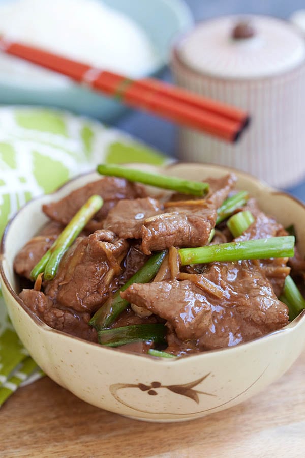 Easy Asian ginger and scallion stir fry beef served in a bowl.