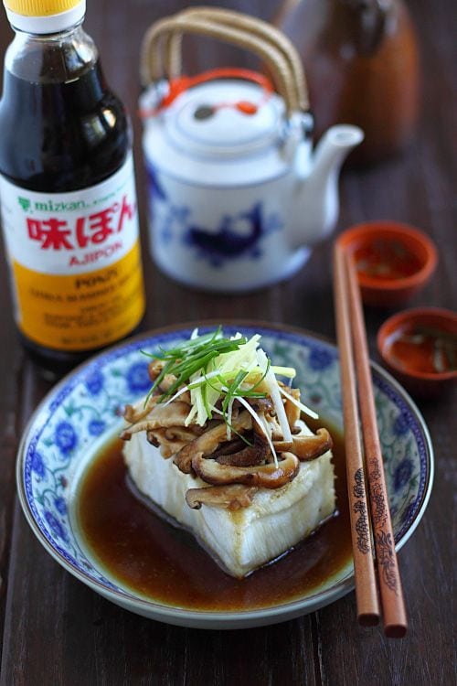 Steamed fish and steamed fish recipe using Mizkan AJIPON® Ponzu instead of soy sauce. Easy steamed fish recipe with a savory and citrusy tang. | rasamalaysia.com