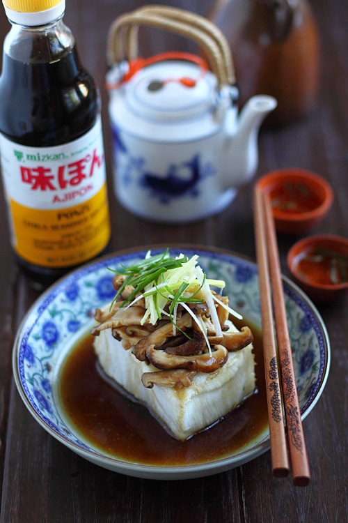 Easy homemade steamed fish with Mizkan AJIPON® Ponzu, served in a serving dish.