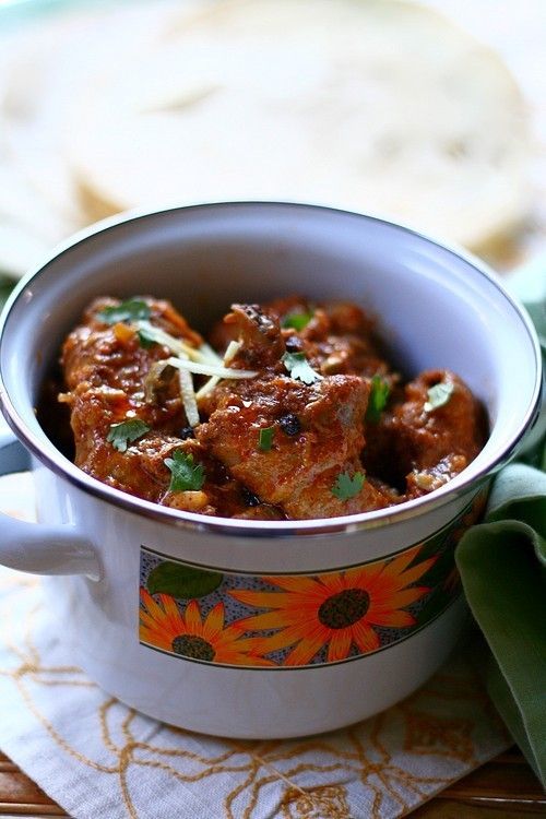 Chicken Korma (Chicken in Rich Yogurt Curry) is a milder form of curry and is distinguished from other curries by its rich gravy and smooth texture, mainly because of its heavy incorporation of yogurt as part of its main ingredients. | rasamalaysia.com