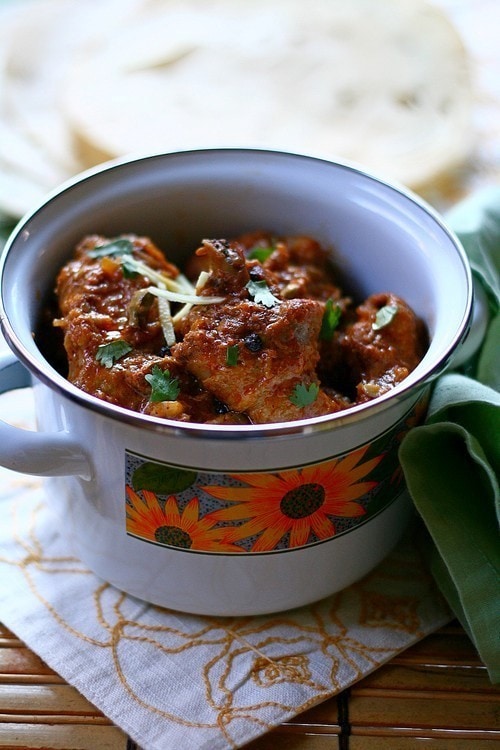 Easy authentic Indian chicken korma made with yogurt served in a pot.