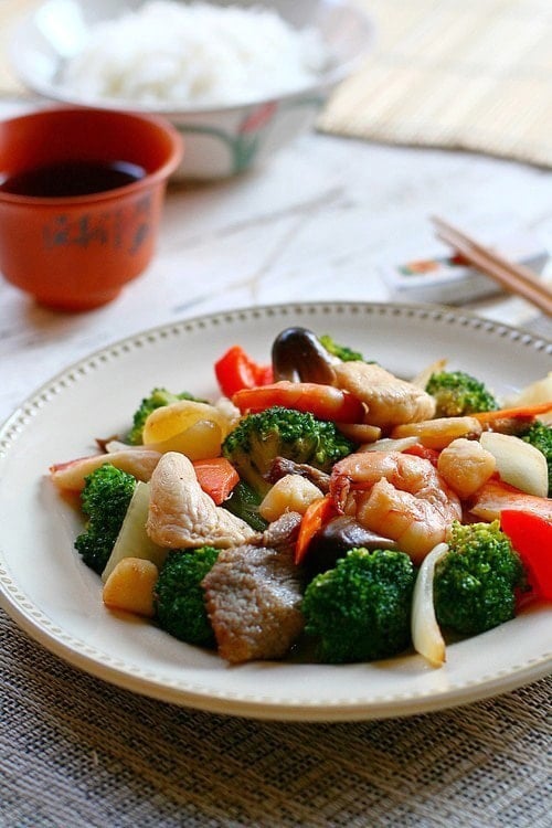 American Chinese cuisines happy family stir fry, ready to serve.