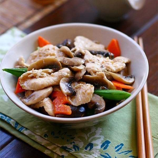 tavuk moo goo goo gai pan