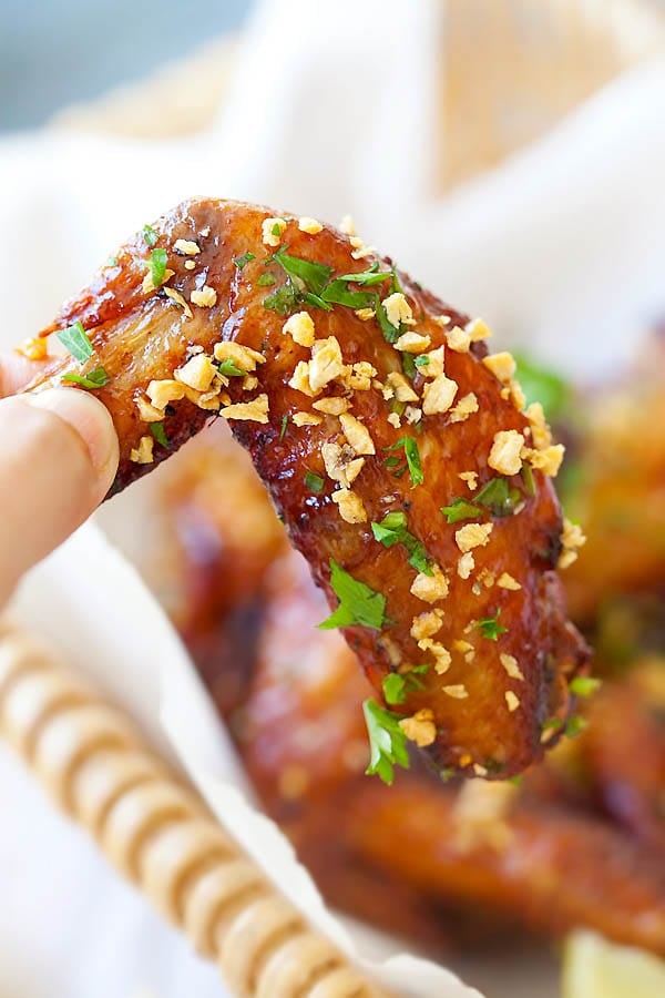 Easy and quick golden Vietnamese chicken wings made with fish sauce.