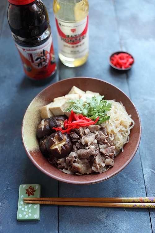 Easy sukiyaki donburi recipe made with Mizkan Bonito-Flavored Soup Base.