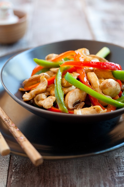 Easy bell peppers and chicken stir fry recipe.