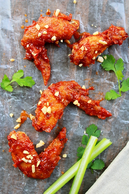 Easy and delicious spicy Thai chicken wings with easy Thai spices marinade.