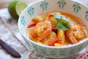 Thai Shrimp and Pineapple Curry - Rasa Malaysia