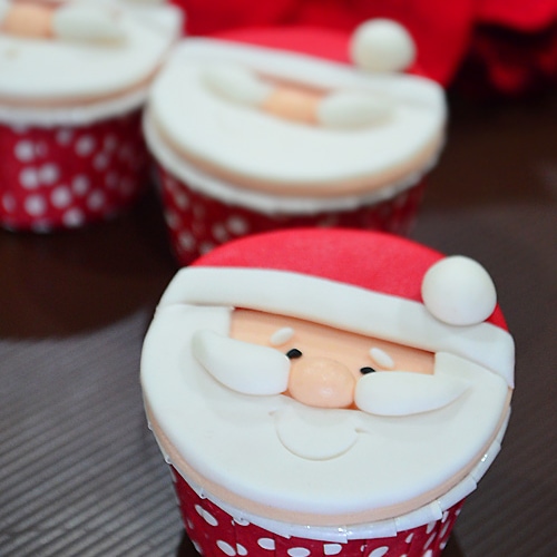 Santa Cupcake - Rasa Malaysia